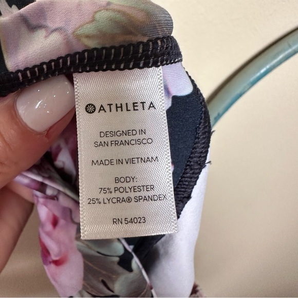 Athleta Run Free Pink Black Floral 7/8 Leggings Running Yoga Sz M - Picture 7 of 8